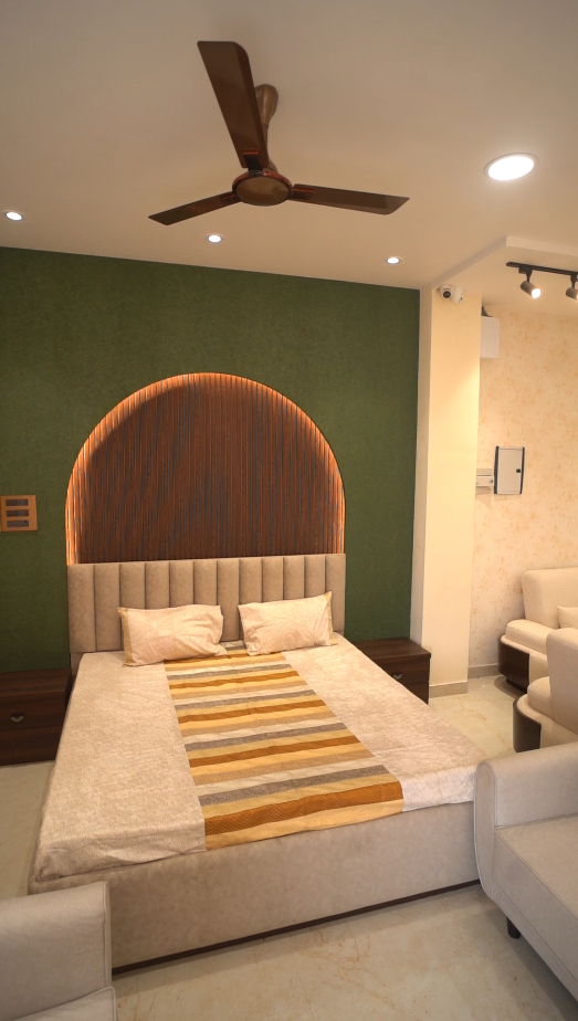 Premium Bedroom Furniture Set Kanpur